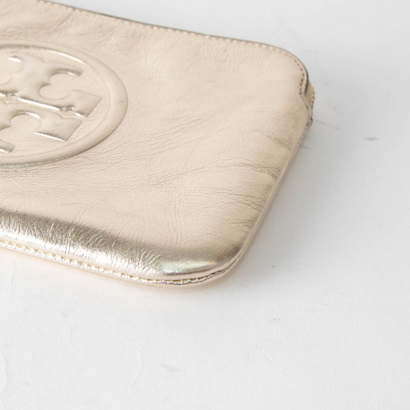 Tory Burch Gold Perry Bombe Metallic Wristlet Pouch