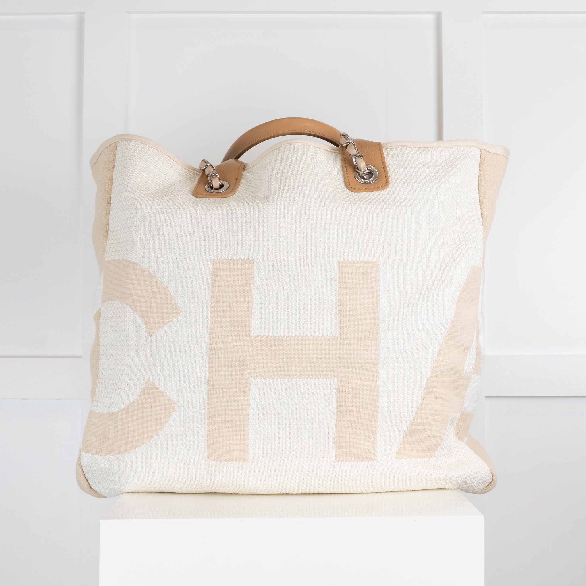 Chanel Cream Canvas Tote Bag with Shoulder Chain – Phoenix Style