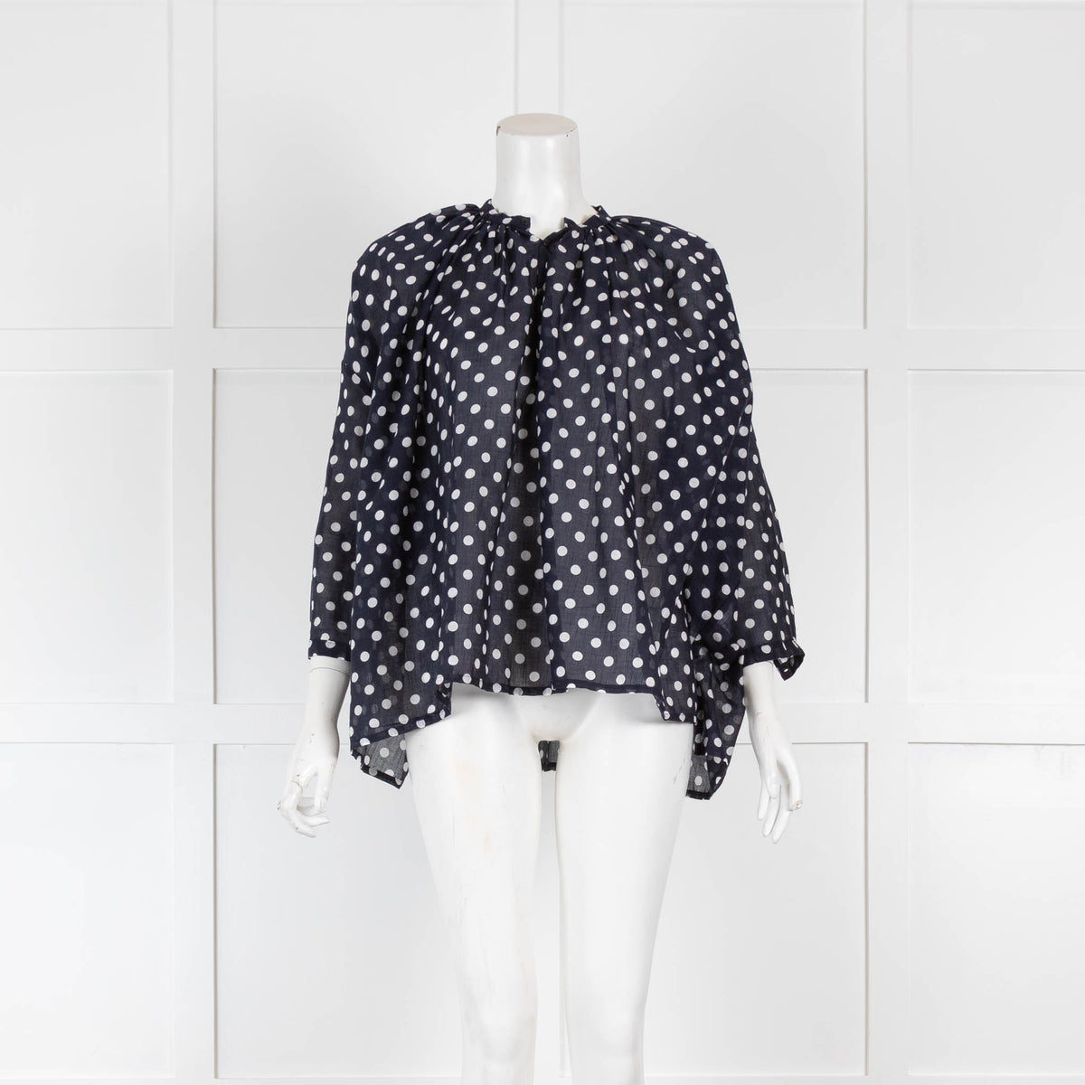 Veritecoeur Navy White Polka Dot Cotton Top