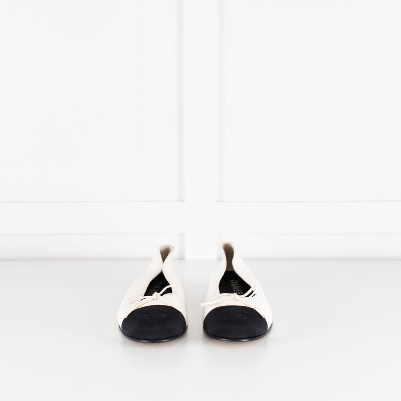 Chanel White Leather Black Fabric Toe Flat Ballet Pumps