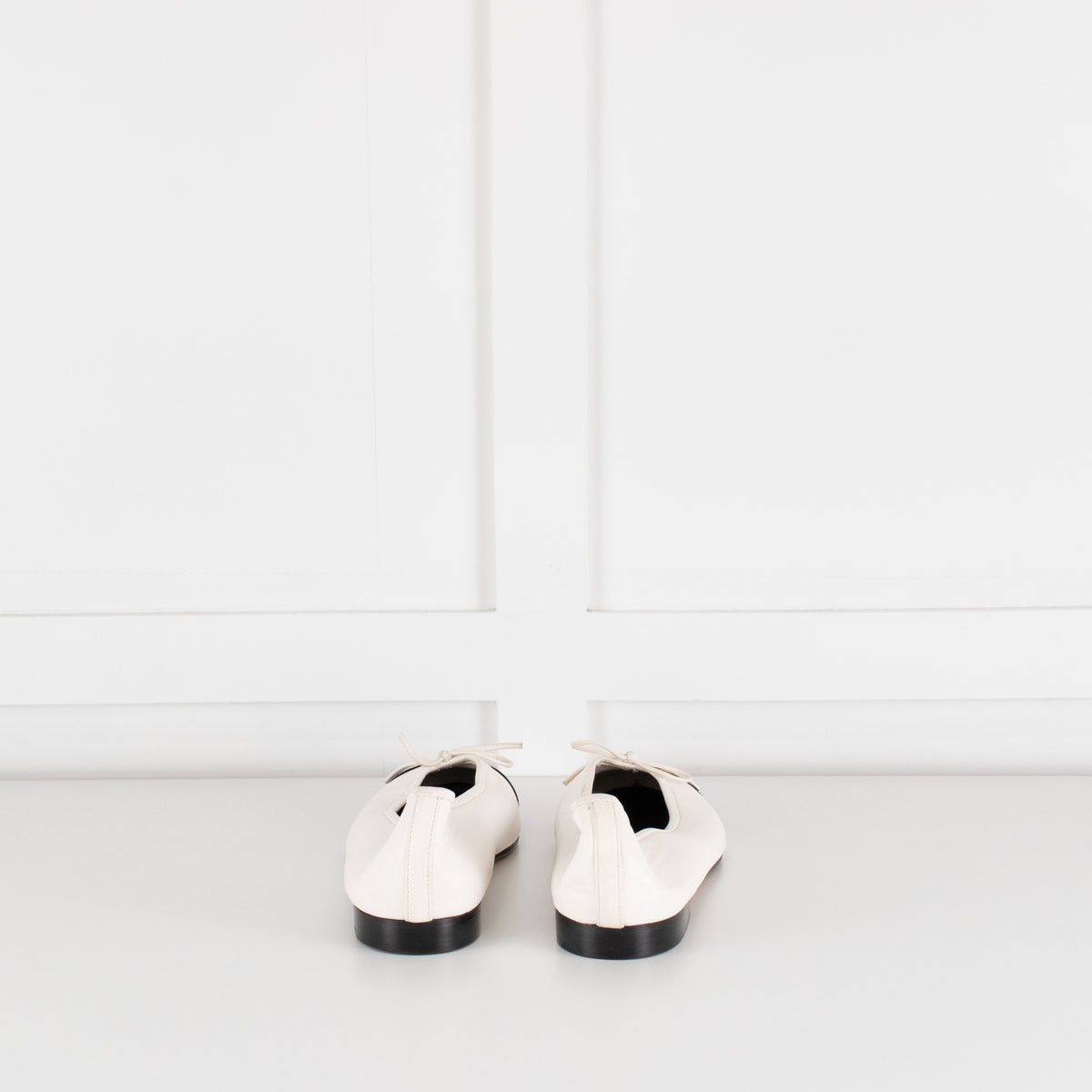 Chanel White Leather Black Fabric Toe Flat Ballet Pumps