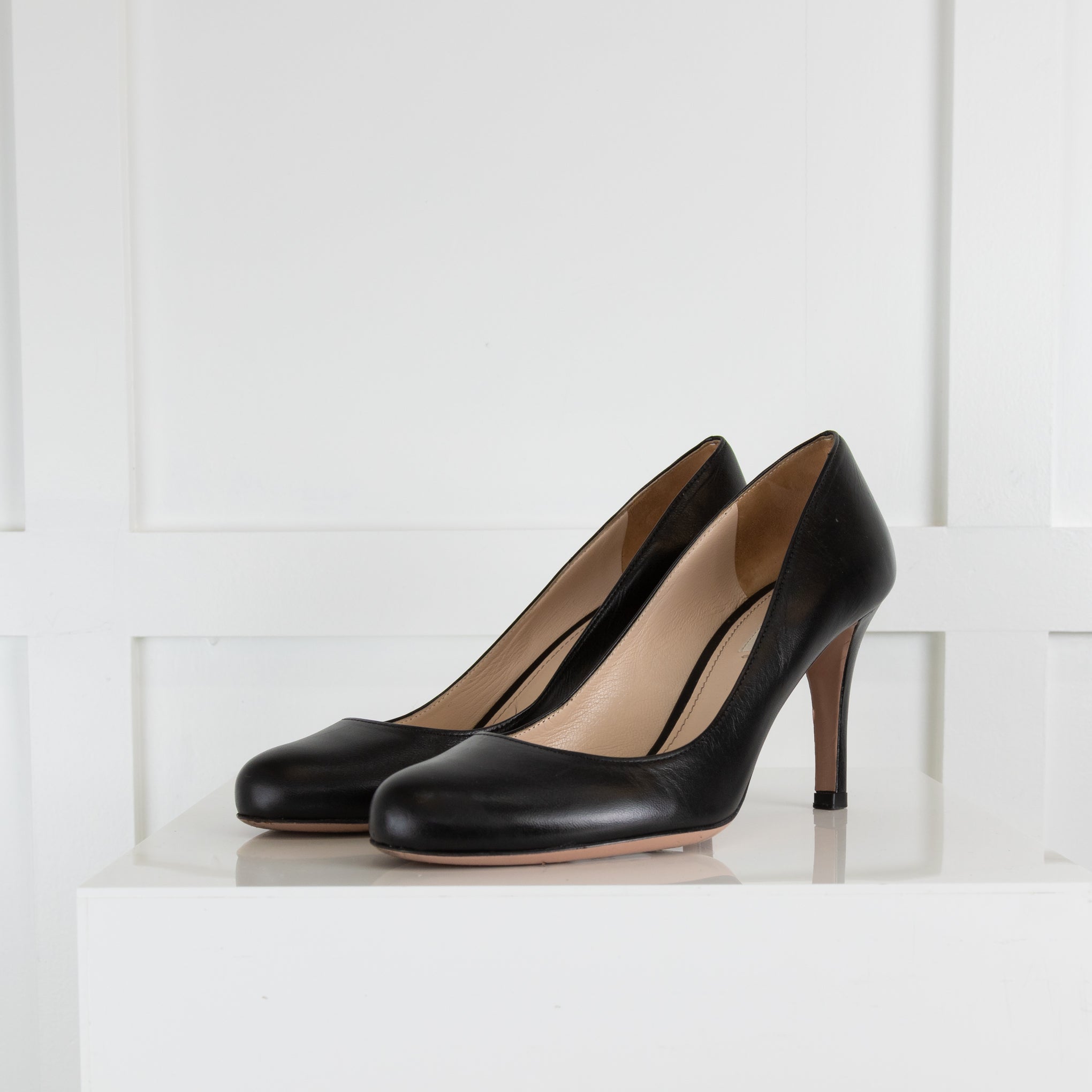 British Elegance: Prada Black Court Shoes UK