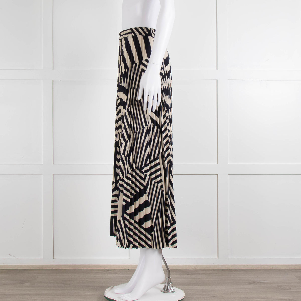 Selected Femme Cream Navy Geometric Stripe Pleated Skirt