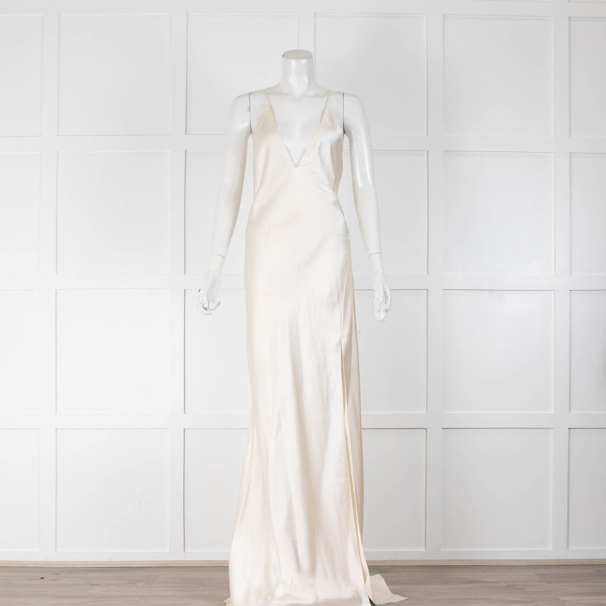 Nili Lotan Katie Silk V Neck Sleeveless Gown With Train