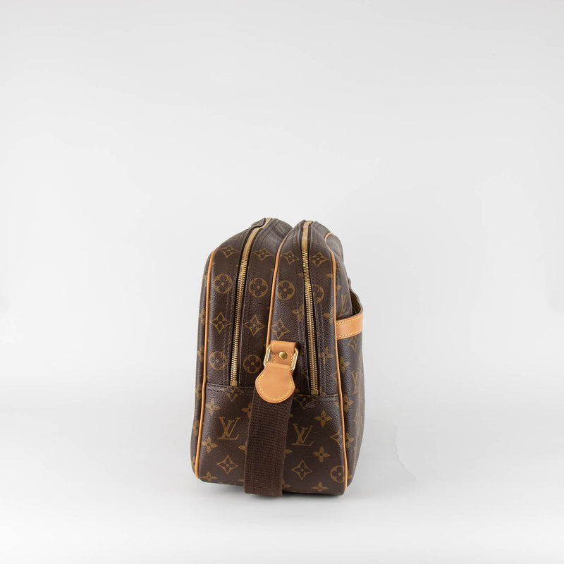 Louis Vuitton GM Reporter Bag