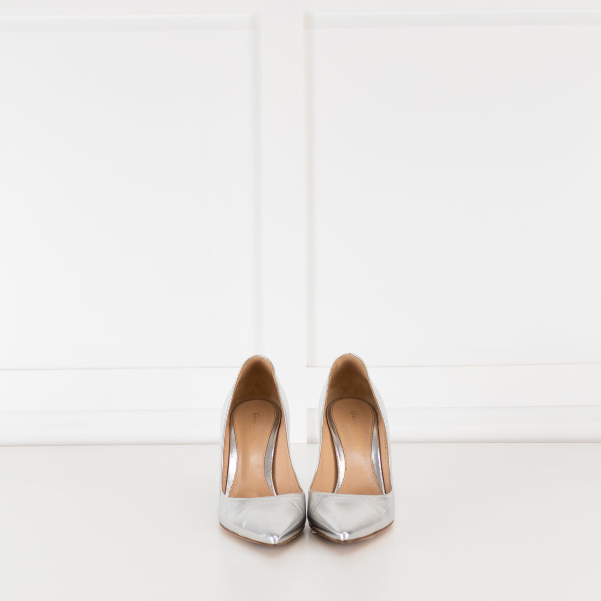 Gianvito Rossi Silver 85 Court Shoe