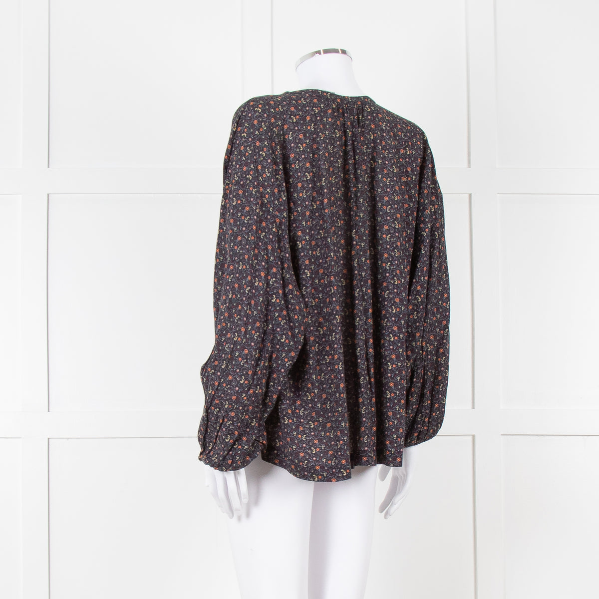 Doen Dark Floral Voluminous Blouse