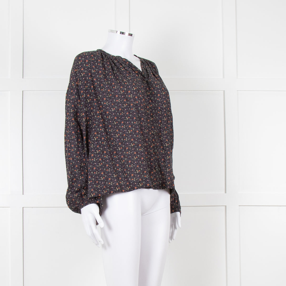 Doen Dark Floral Voluminous Blouse