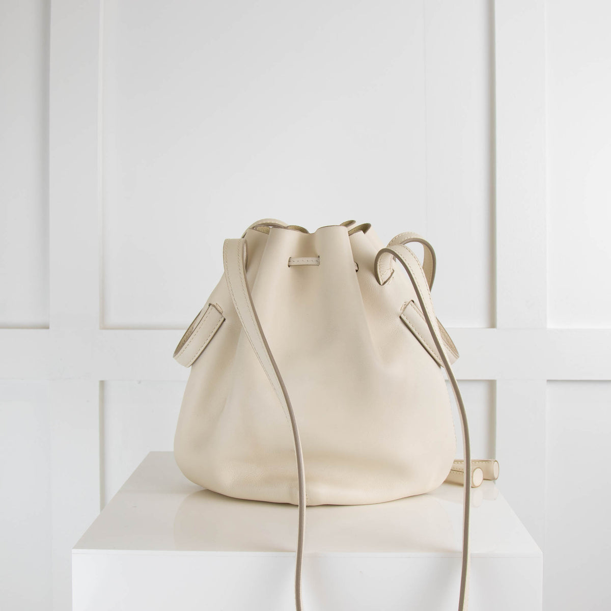 Tods White Leather Mini Bucket Bag