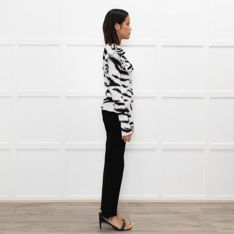 Philosophy White Black Print Frill Shoulders Knitted Top