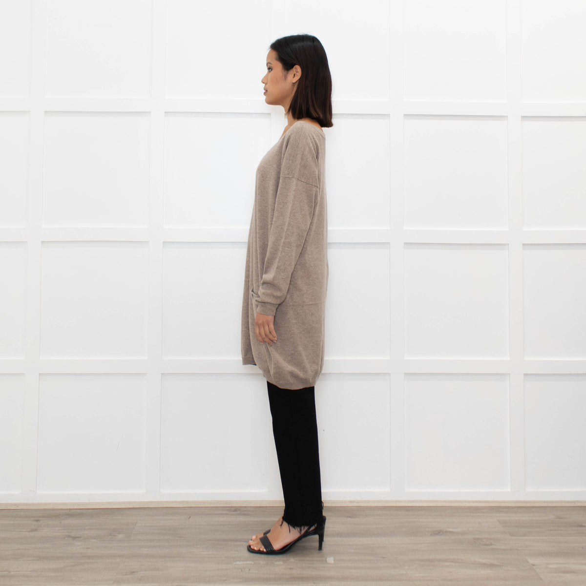 N.Peal Light Brown Cashmere Front Pocket Long Sweater
