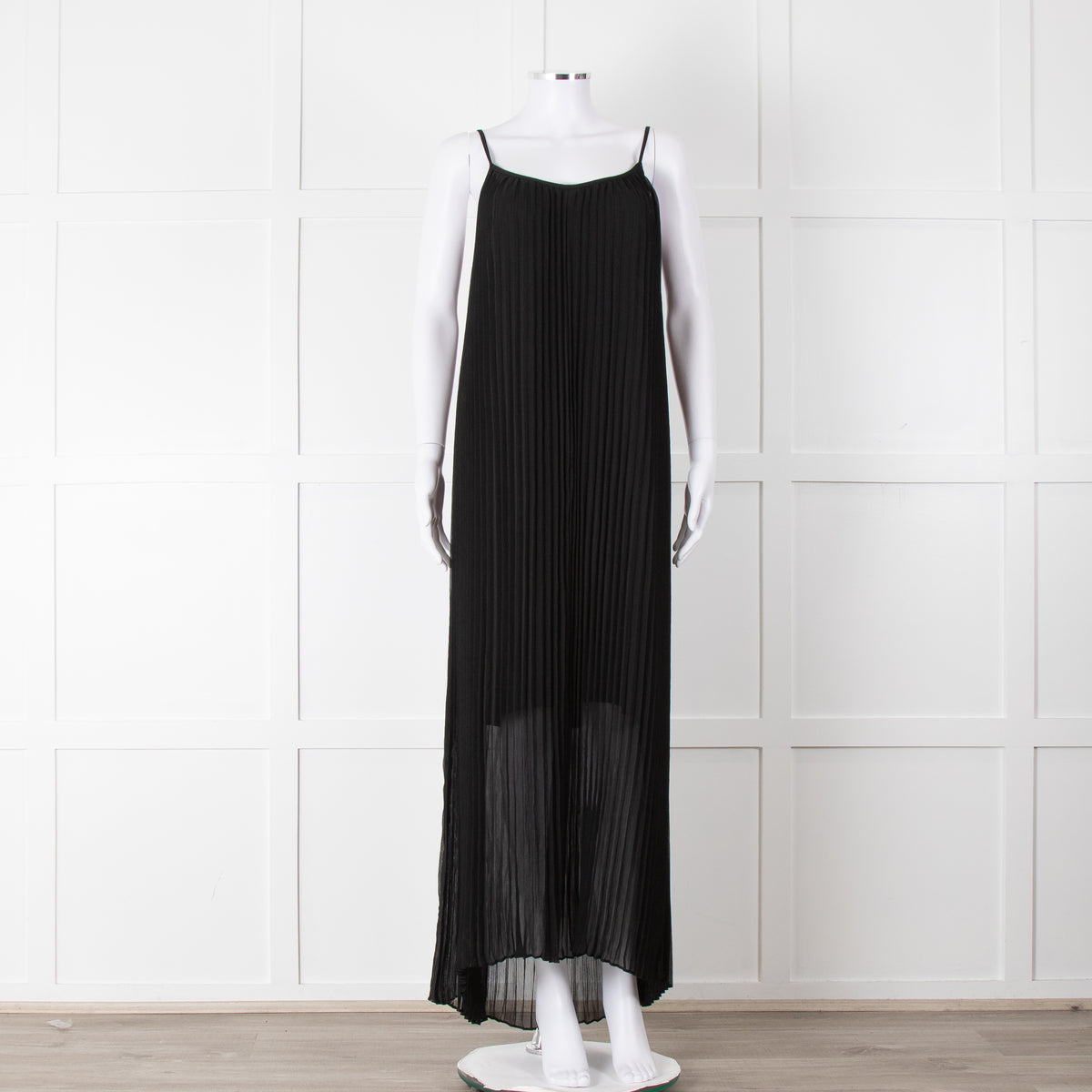 Me + Em Black Plisse Maxi Dress