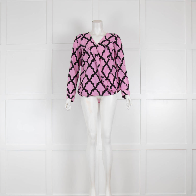 Camisa Austria Pink and Black Abstract Print Shirt