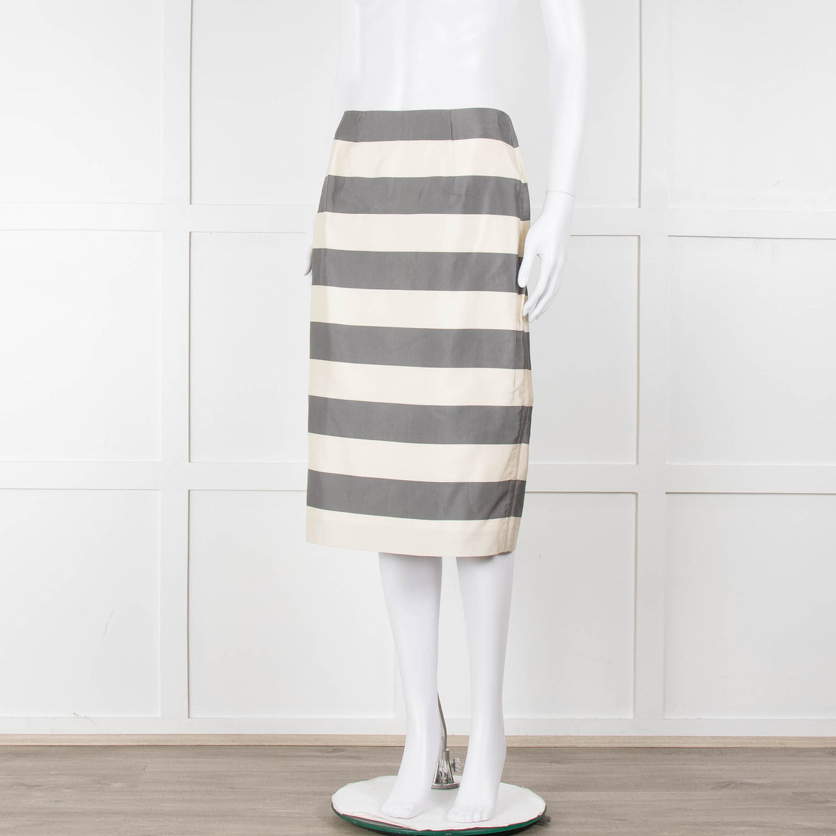 Burberry Cream Grey Striped Pencil Skirt