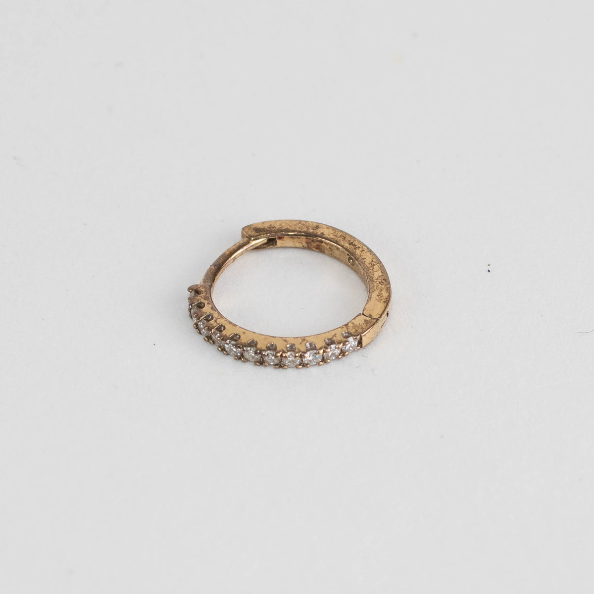 Otiumberg Yellow Gold and Diamond Hoop