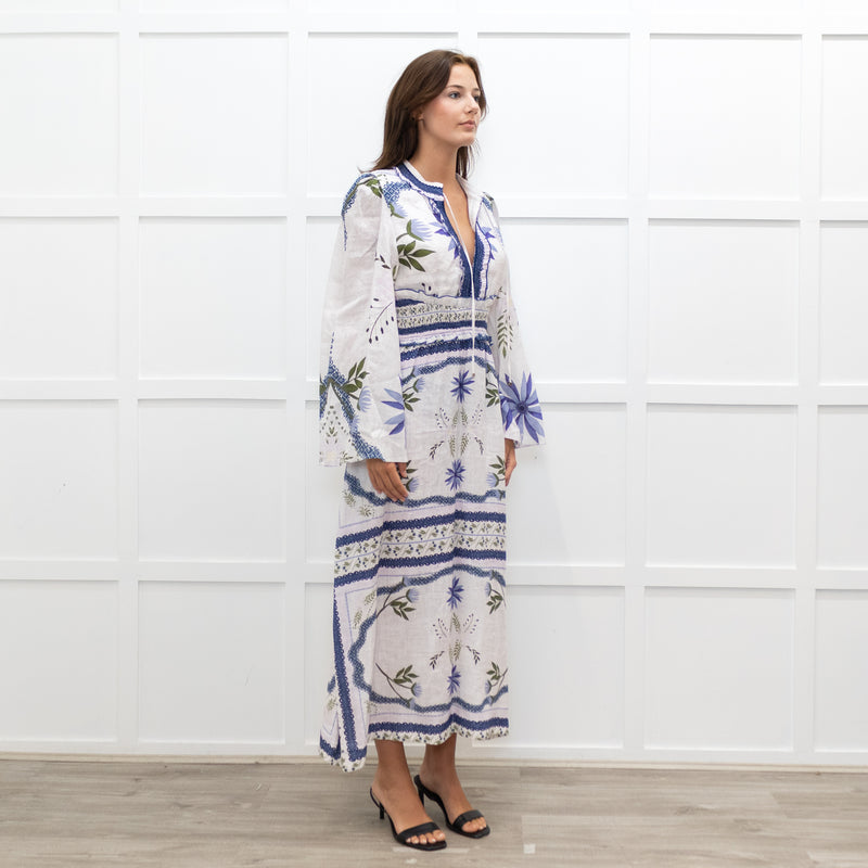 Lug Von Siga White Linen Dress With Blue Pattern And Tie Neck