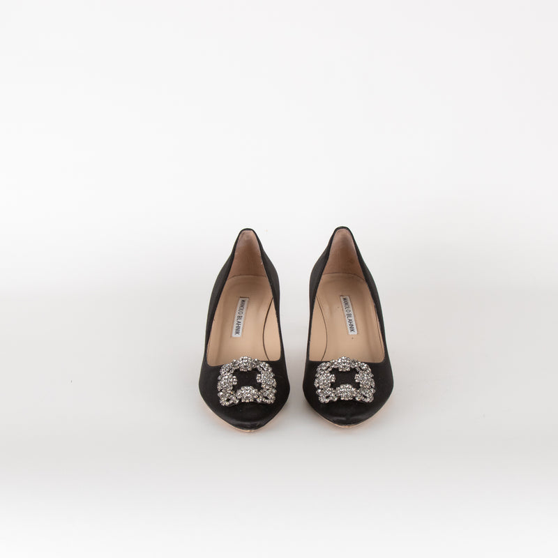 Manolo Blahnik Black Satin Hangisi 50 Kitten Heels