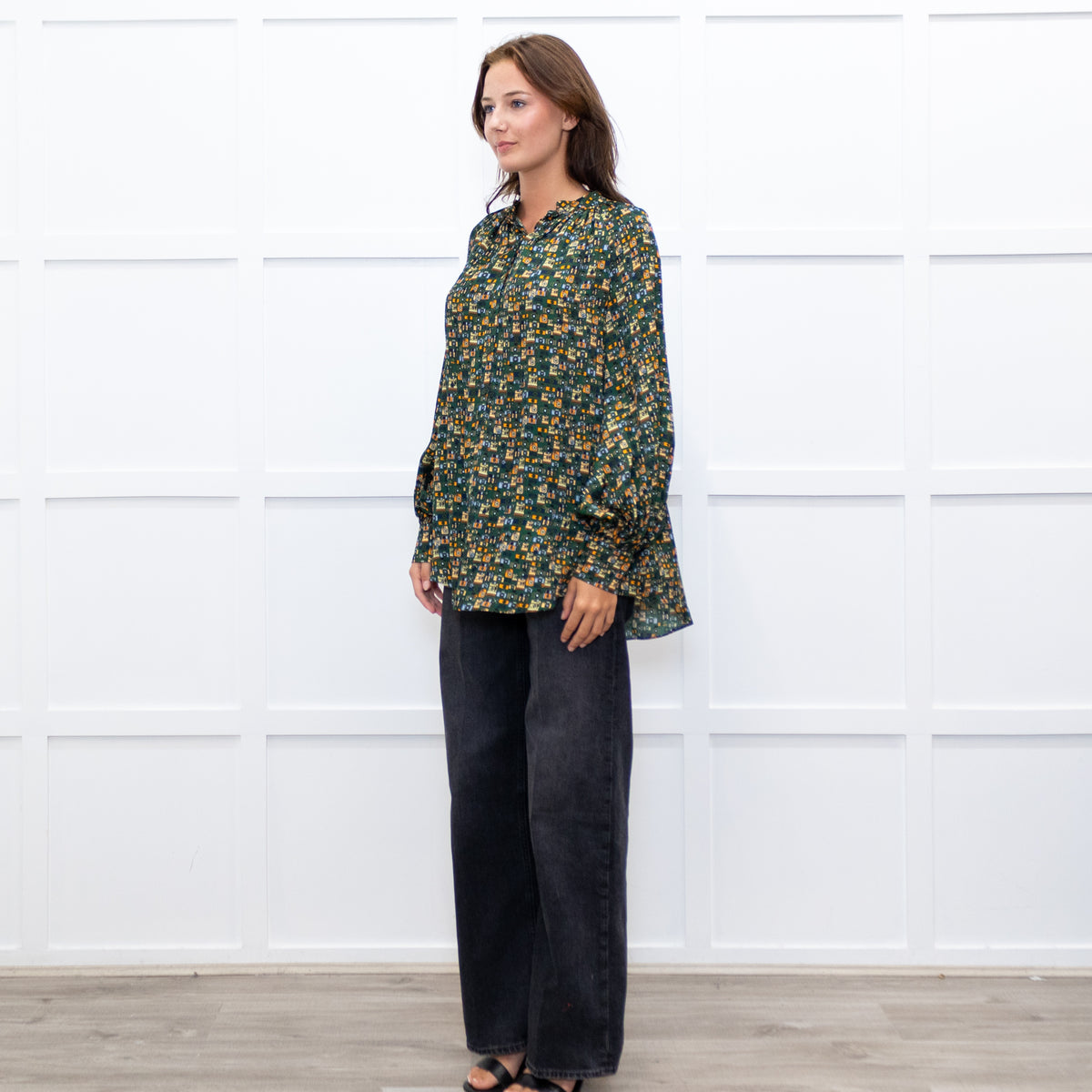 Machka Green Pattern Balloon Sleeve Top