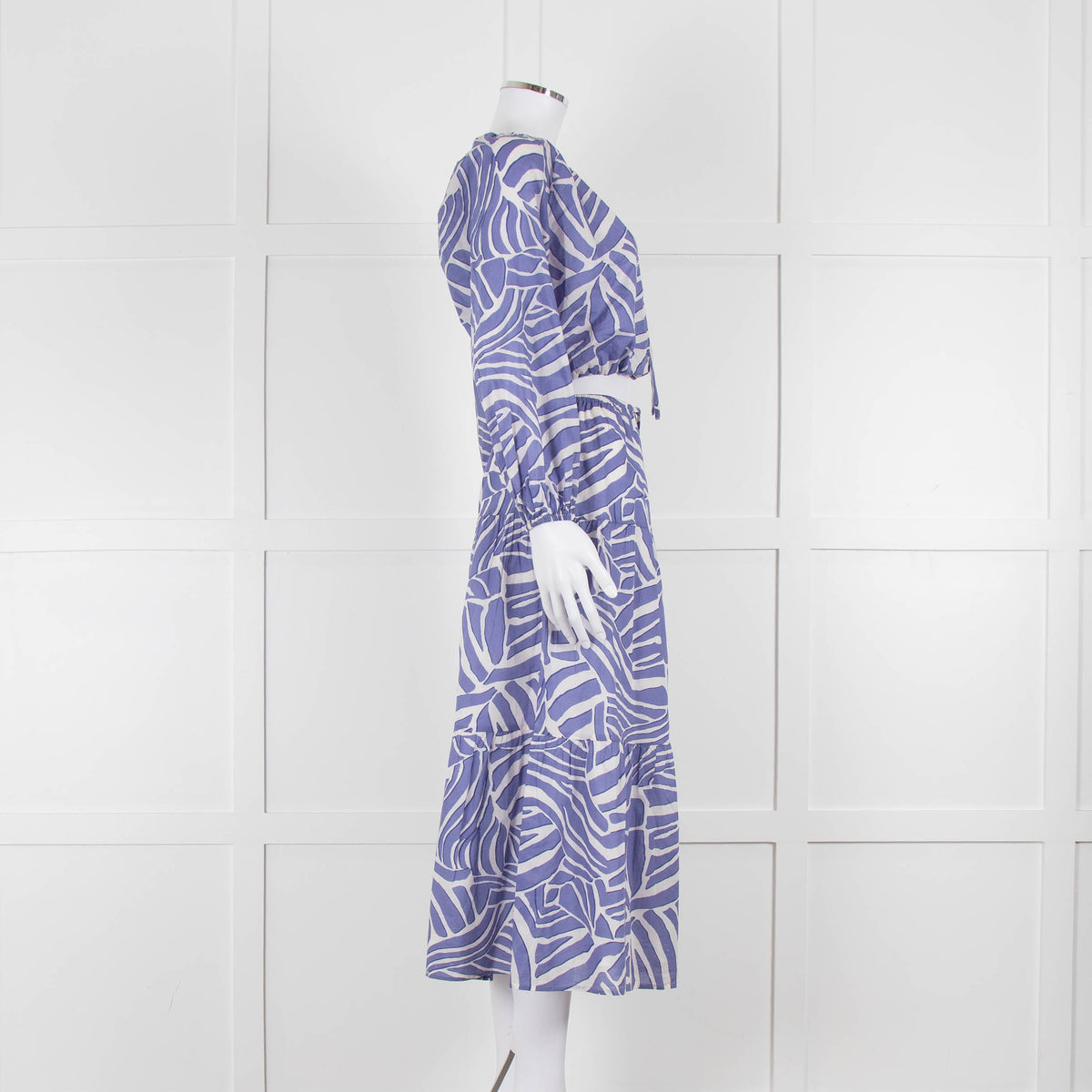 Rails Blue and White Geometric Crop Peasant Blouse
