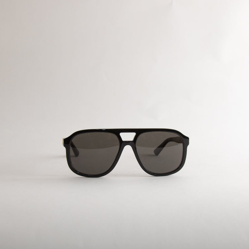 Gucci Black Sunglasses With Gold Hardware on Arms