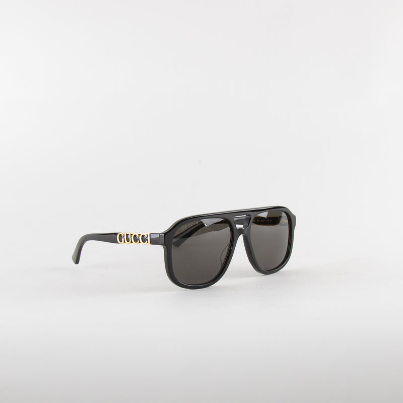 Gucci Black Sunglasses With Gold Hardware on Arms