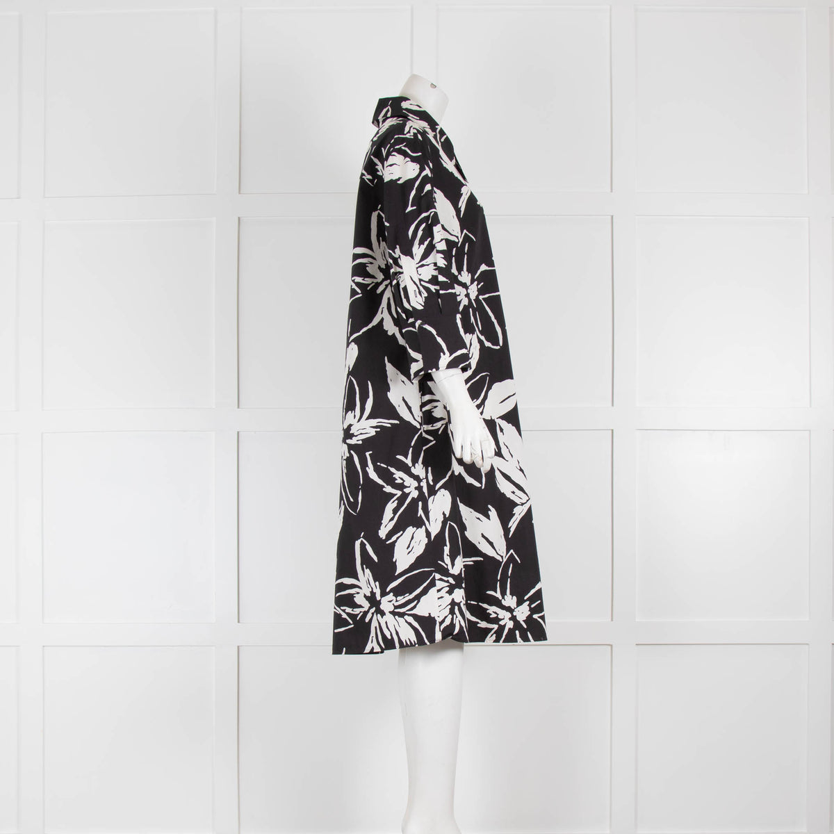 Luisa Cerano Black and White Hibiscus Print Dress