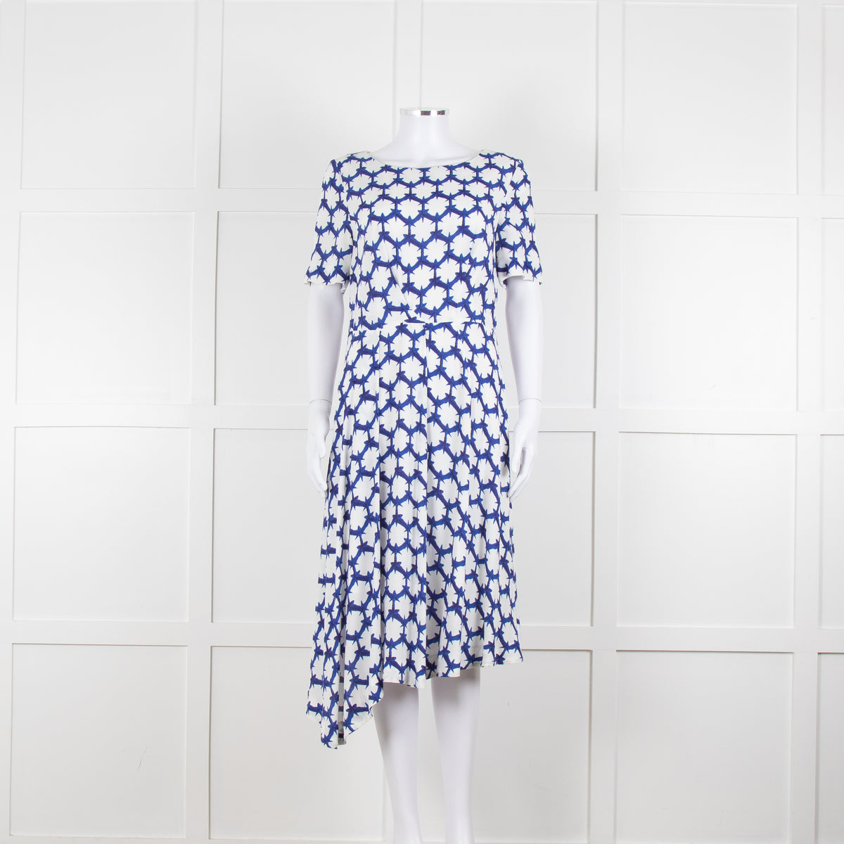 The Fold White Blue Print Short Sleeve Dress