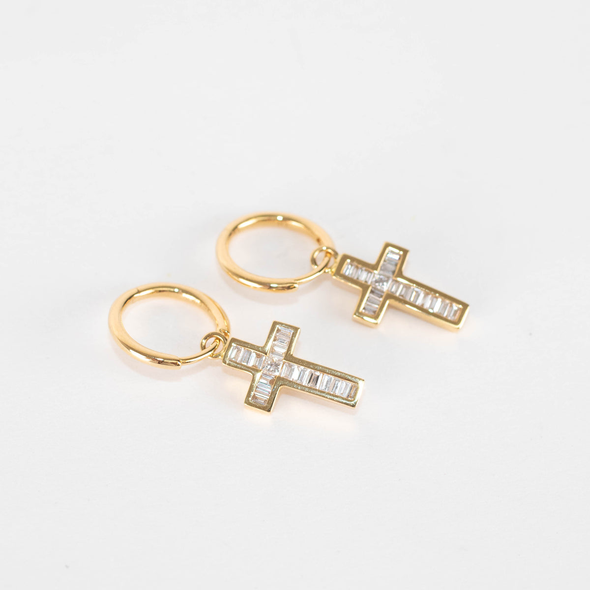 Rosa de la Cruz 18k Yellow Gold and Baguette Diamond Drop Hoops