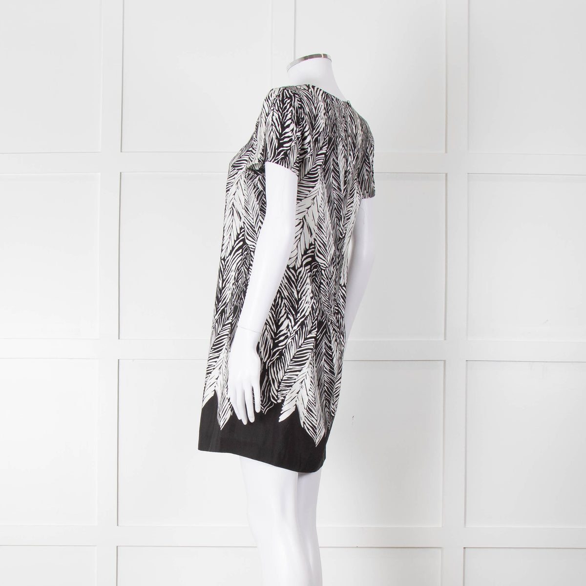 Club Monaco Black And White Palm Print Silk Dress
