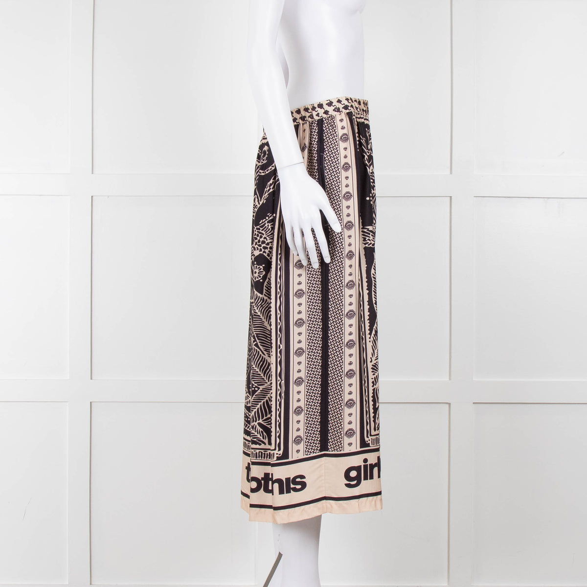 Me369  Black & Beige You Totally Got This Print Skirt
