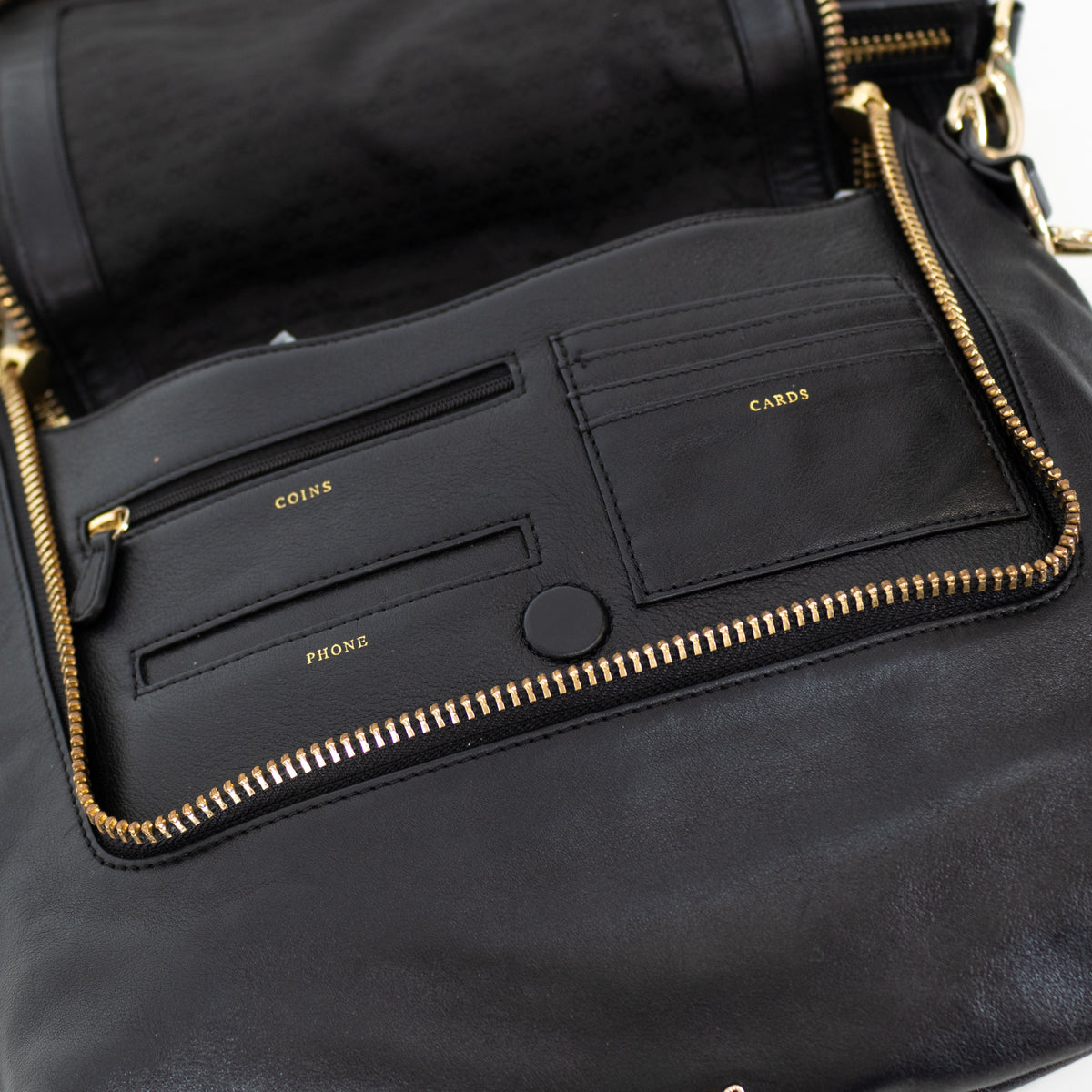 Anya Hindmarch Large Maxi Zip Black Vere Crossbody