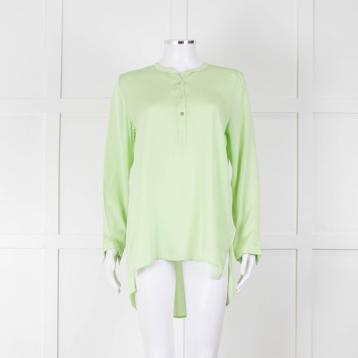 Silk95Five Mint Green Collarless Silk Blouse