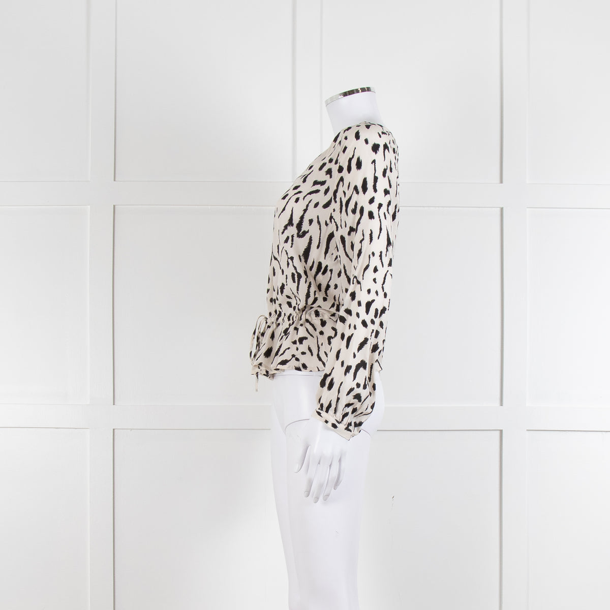 Rails Cream And Black Button Front Blouse