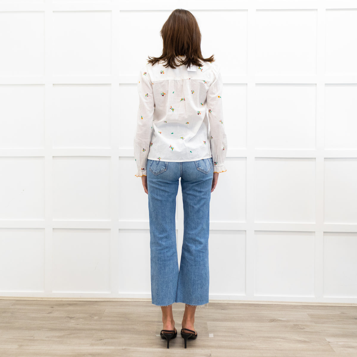 Wyse Cream Long Sleeve Flower Yellow Scallop Collar Blouse
