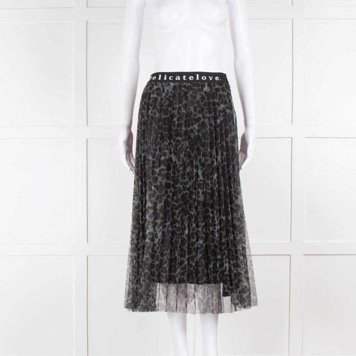 Delicate Love Tulle Leopard Print Pleated Midi Skirt