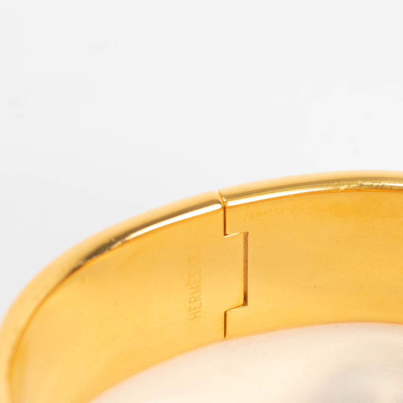 Hermes Champagne Gold Plated Equestrian Print Vintage Bangle