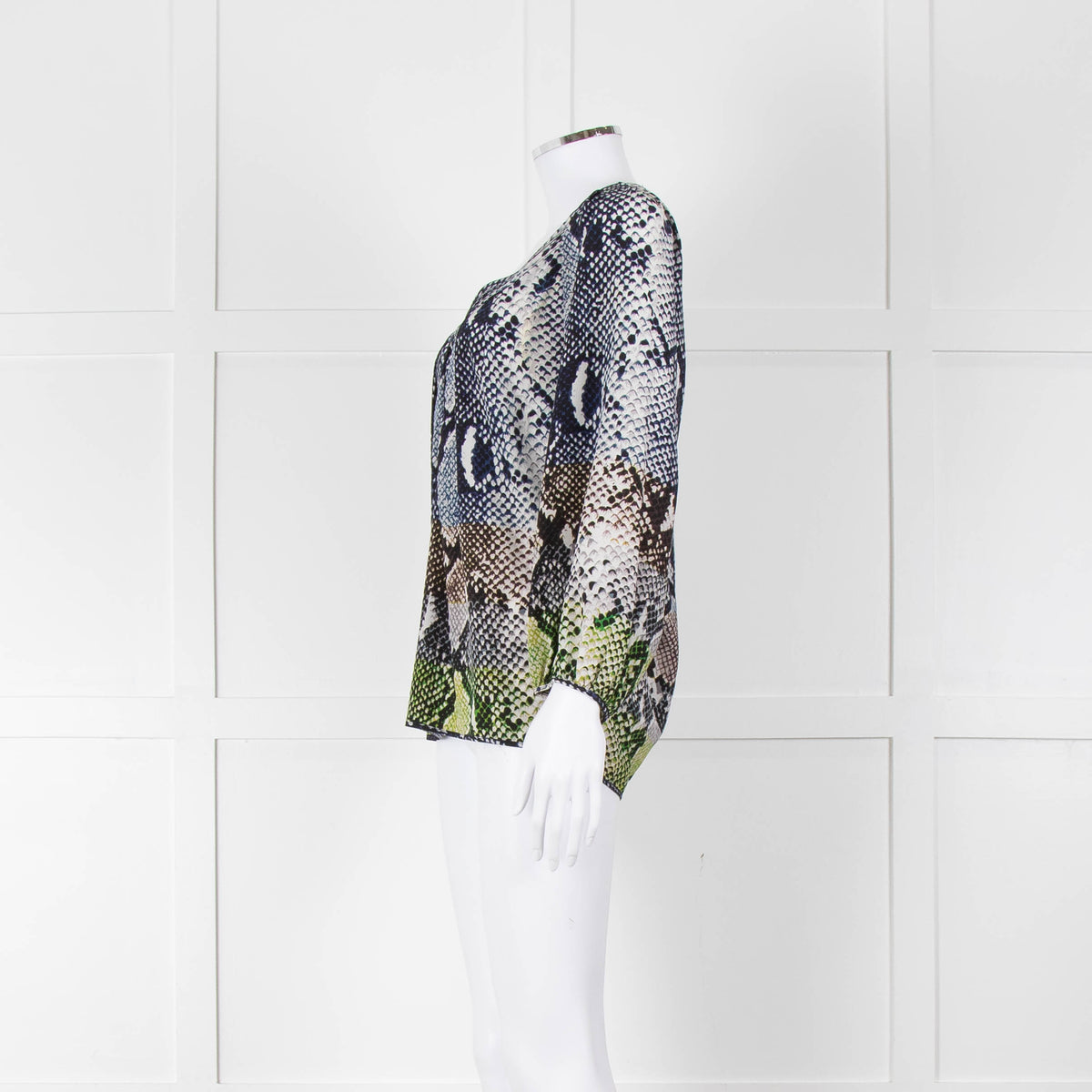 Diane Von Furstenberg Navy White Snake Print V-Neck Top