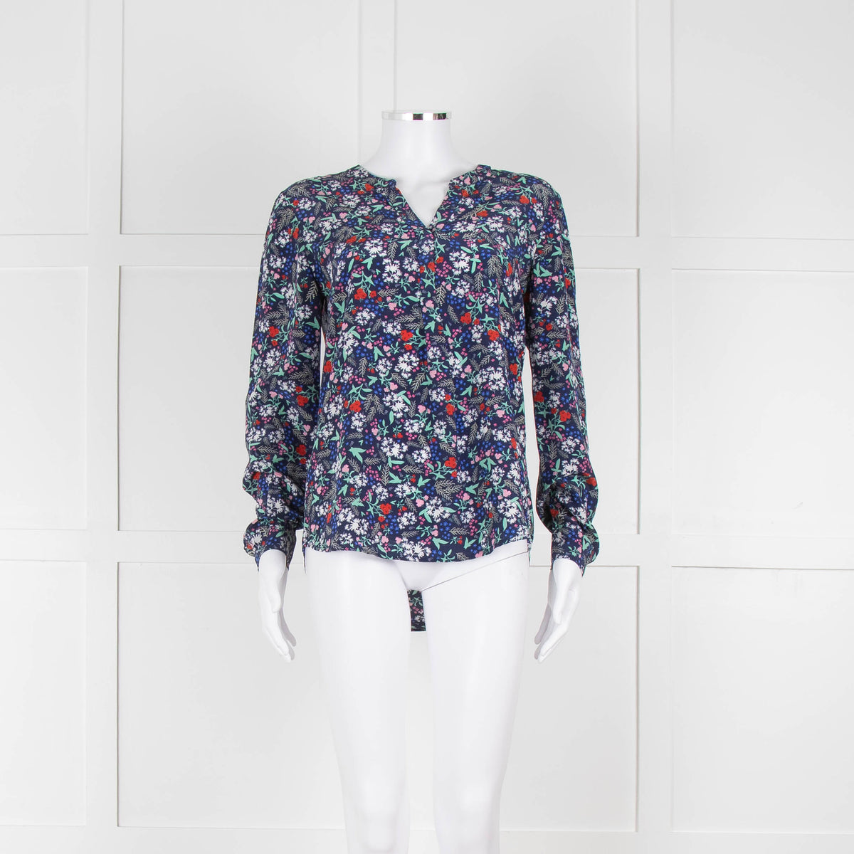 Trilogy Blue Turquoise Red Floral Long Sleeve Top