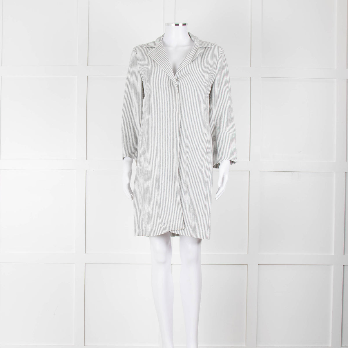 Amina Rubinacci White Grey Striped Linen Coat