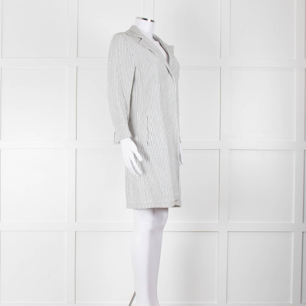 Amina Rubinacci White Grey Striped Linen Coat
