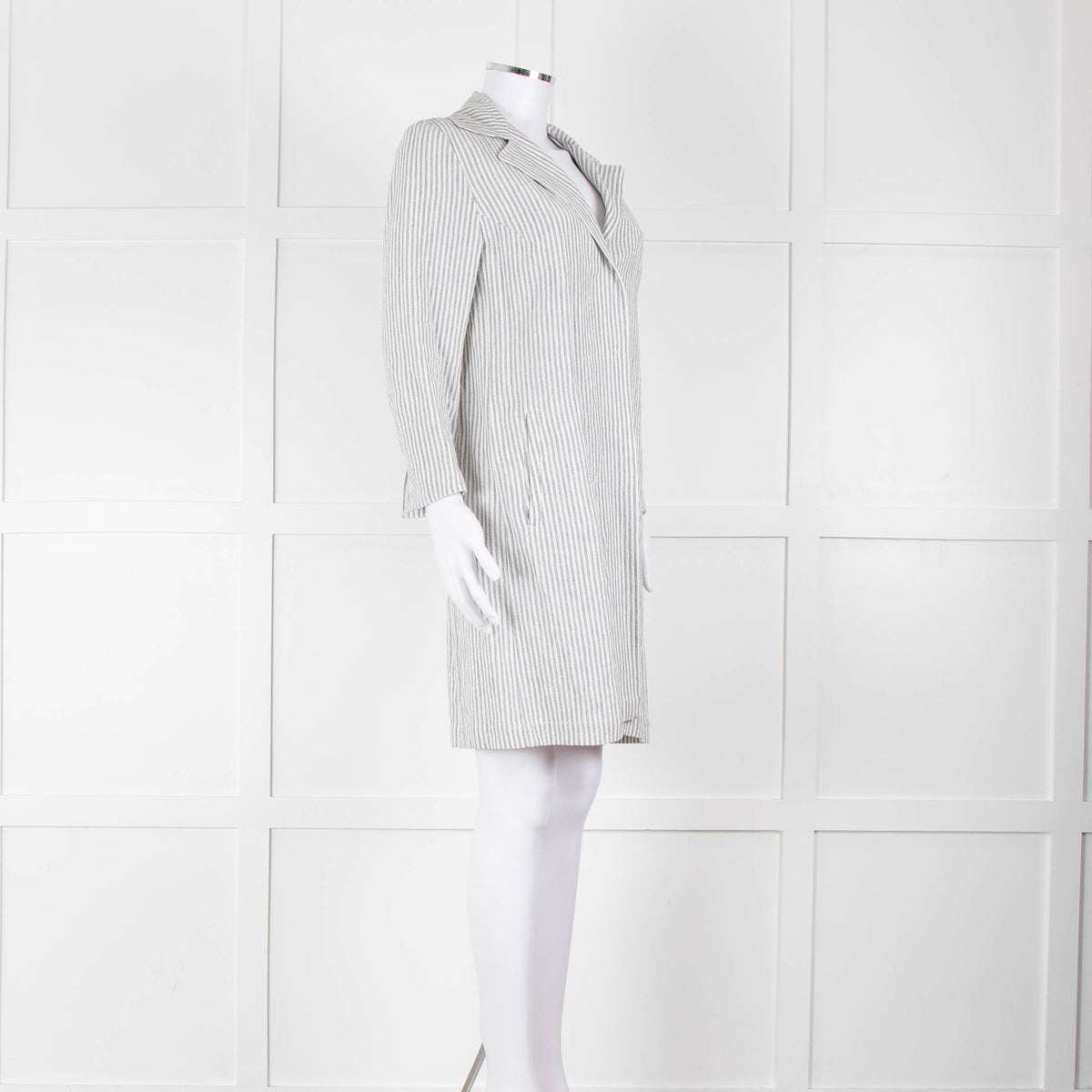 Amina Rubinacci White Grey Striped Linen Coat