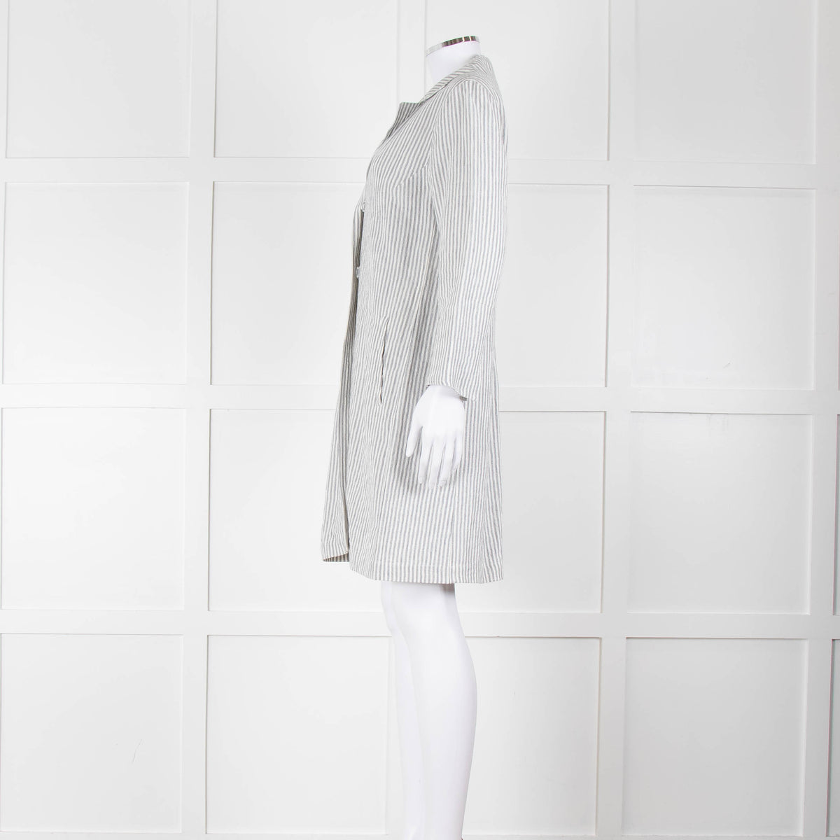 Amina Rubinacci White Grey Striped Linen Coat