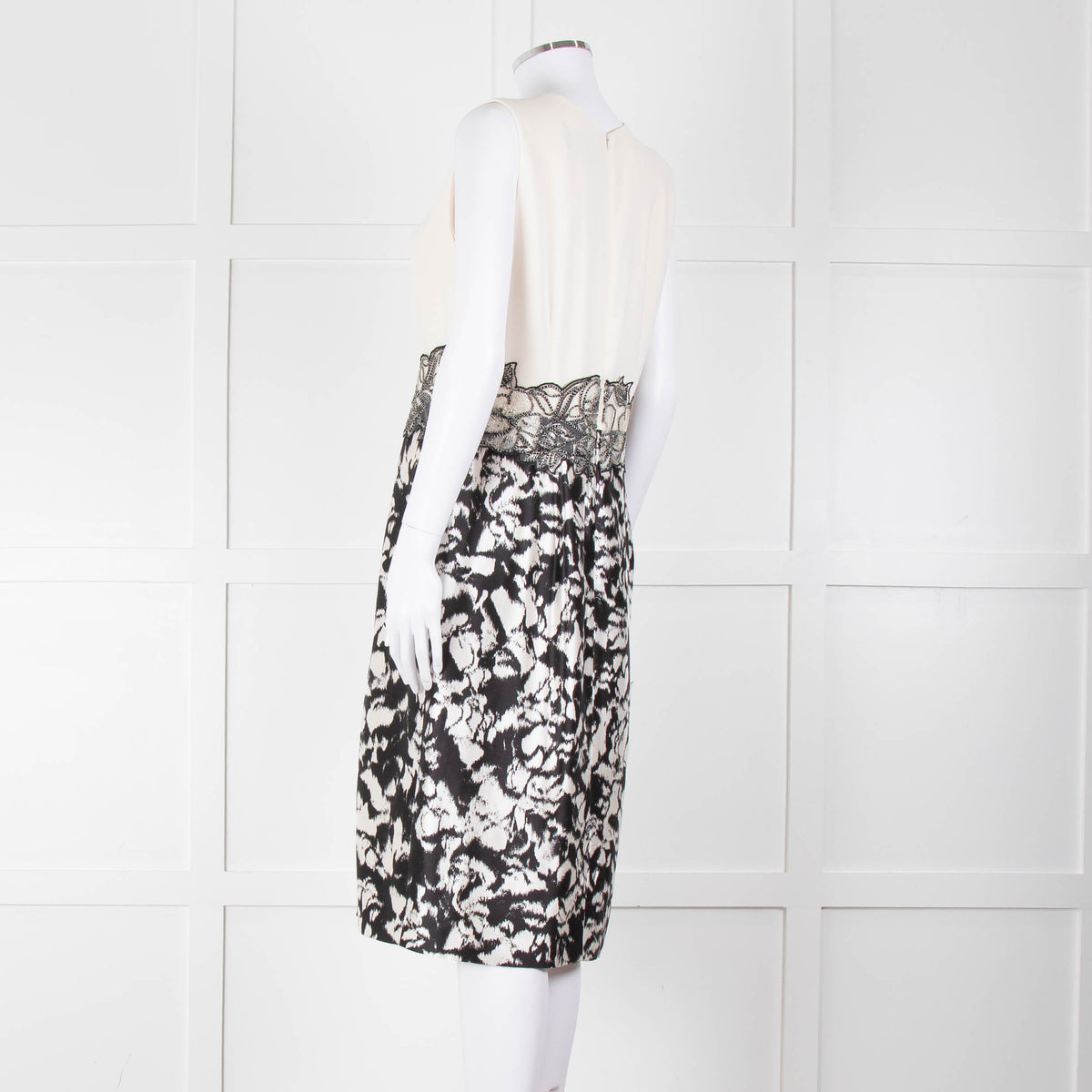 Max Mara Cream Black Floral Bottom Sleeveless Dress
