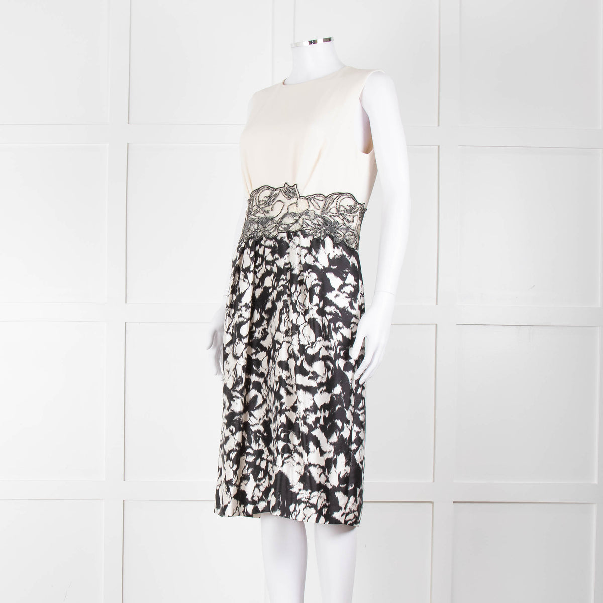 Max Mara Cream Black Floral Bottom Sleeveless Dress