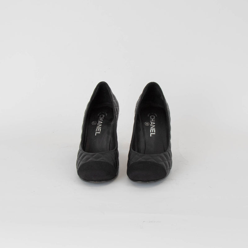Chanel Black Quilted Heeled Pumps