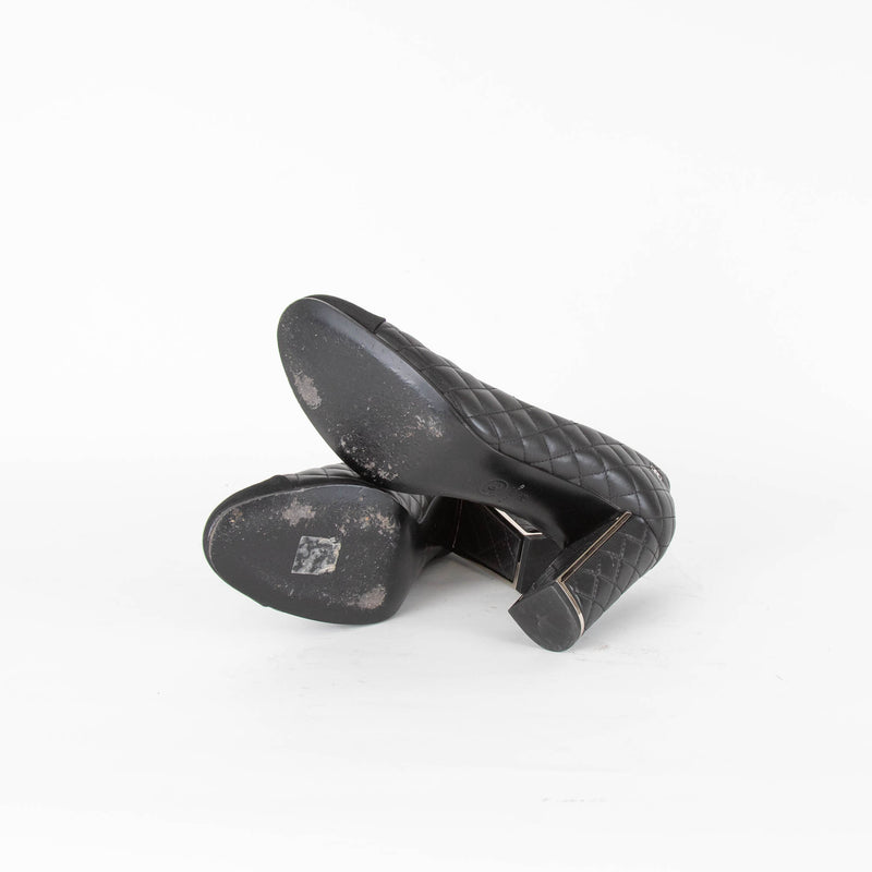 Chanel Black Quilted Heeled Pumps