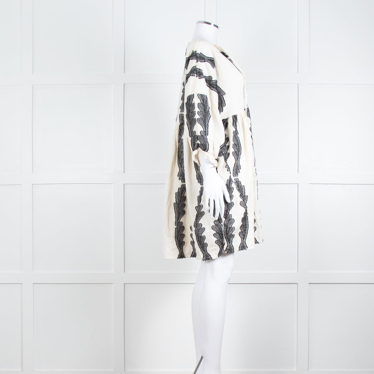 Pearl & Caviar Cream Black Cotton Long Sleeve Short Dress