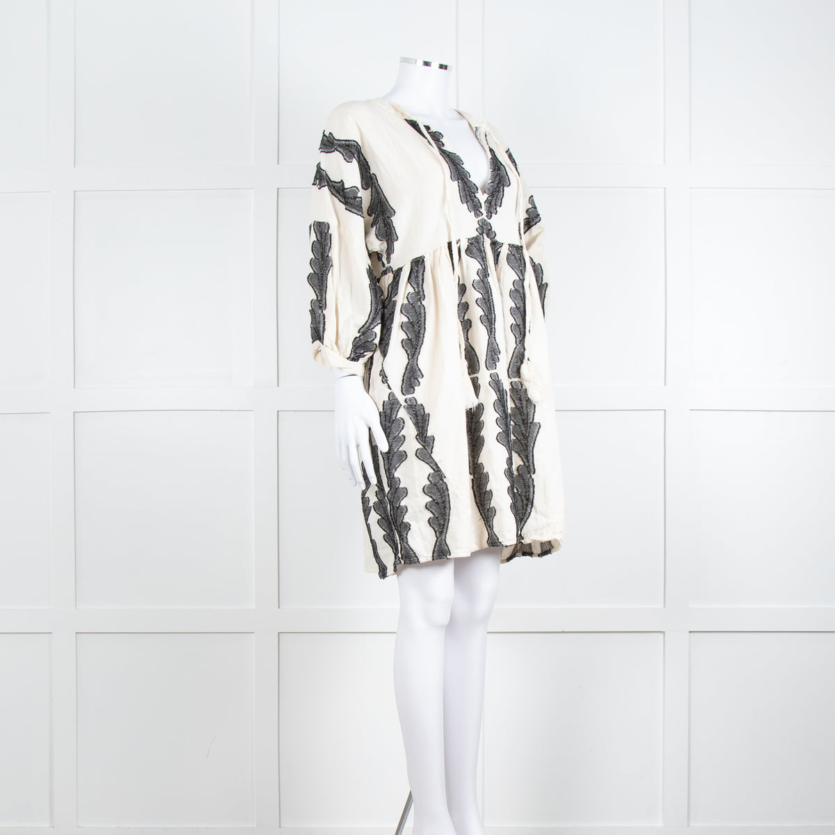 Pearl & Caviar Cream Black Cotton Long Sleeve Short Dress