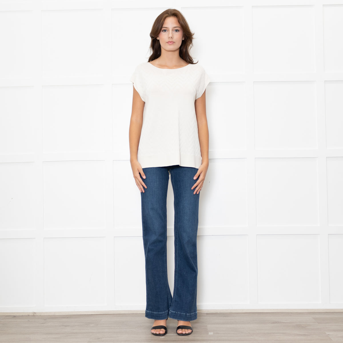 D'Exterior Cream Cap Sleeve Zigzag Pattern Top