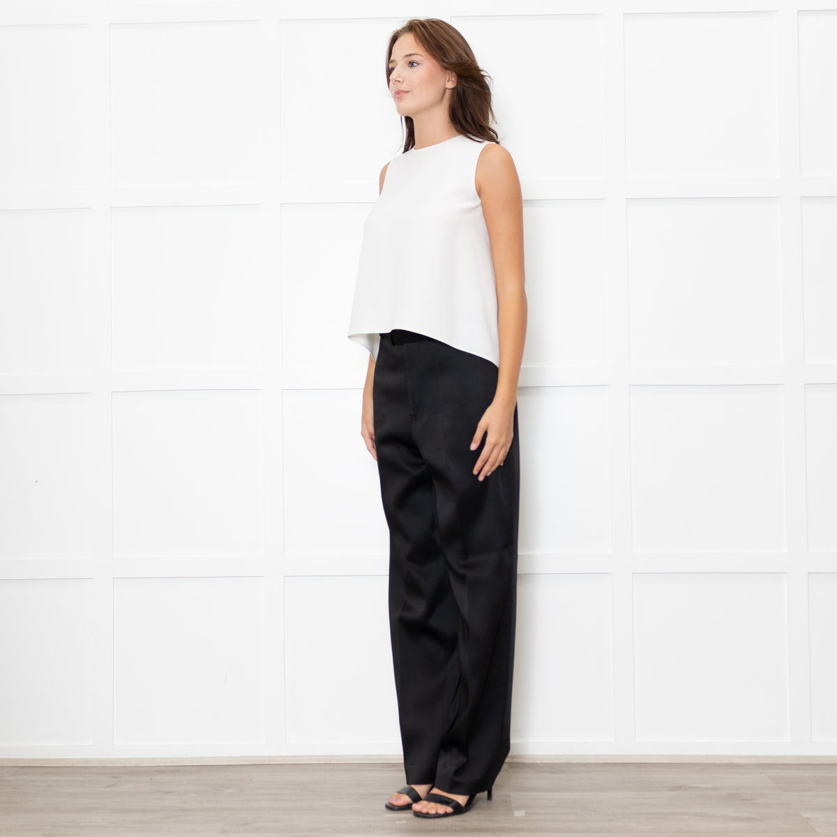 Carolina Herrera Cream Crepe Sleeveless Flowy Cami Top